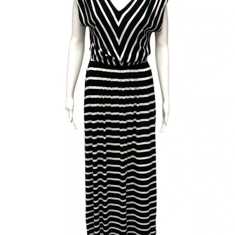 Mossimo Classic Black & White Striped Maxi Dress V-Neck Stretchy Full Length - Picture 1 of 5